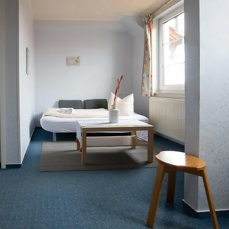 Schlosshof Dolgesheim