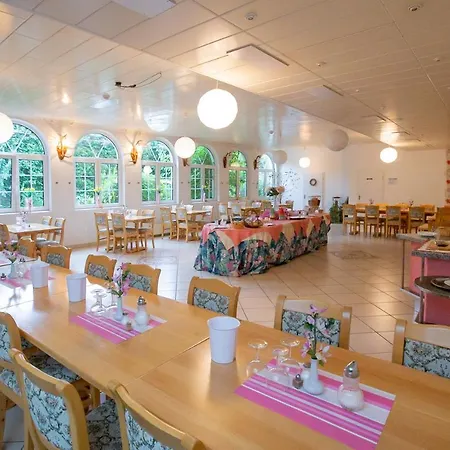 Schlosshof Szálloda Dolgesheim