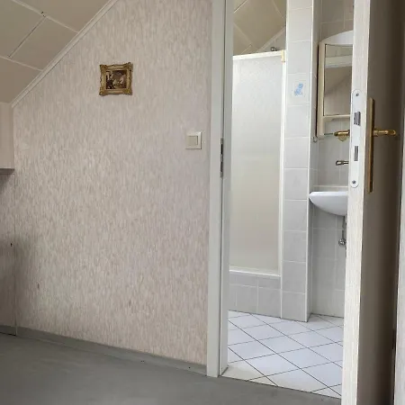 Schlosshof Hotell 3*