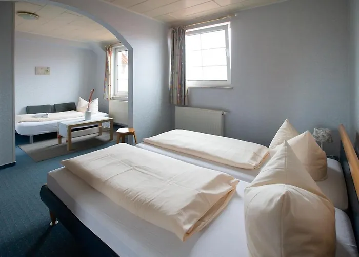 Schlosshof מלון Dolgesheim