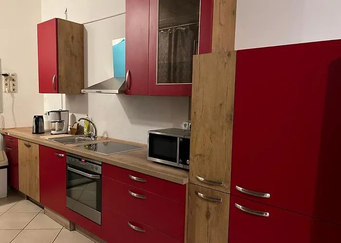 מלון Schlosshof 3*