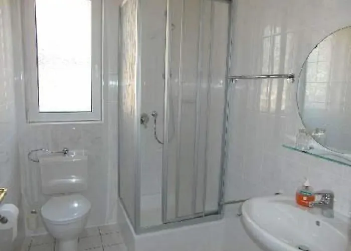 Schlosshof 3* Dolgesheim