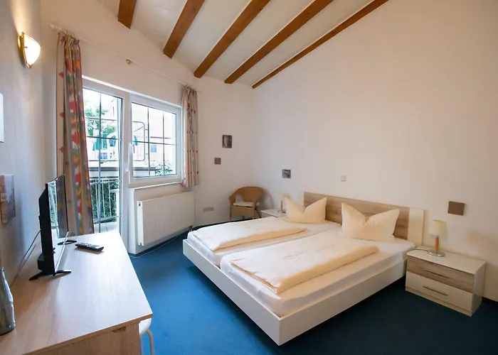 Schlosshof 3* Dolgesheim